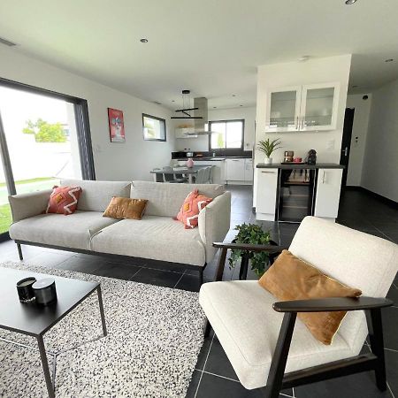 Villa Contemporaine Avec Piscine Chauffee Proche Des Plages Sauvian Exteriör bild